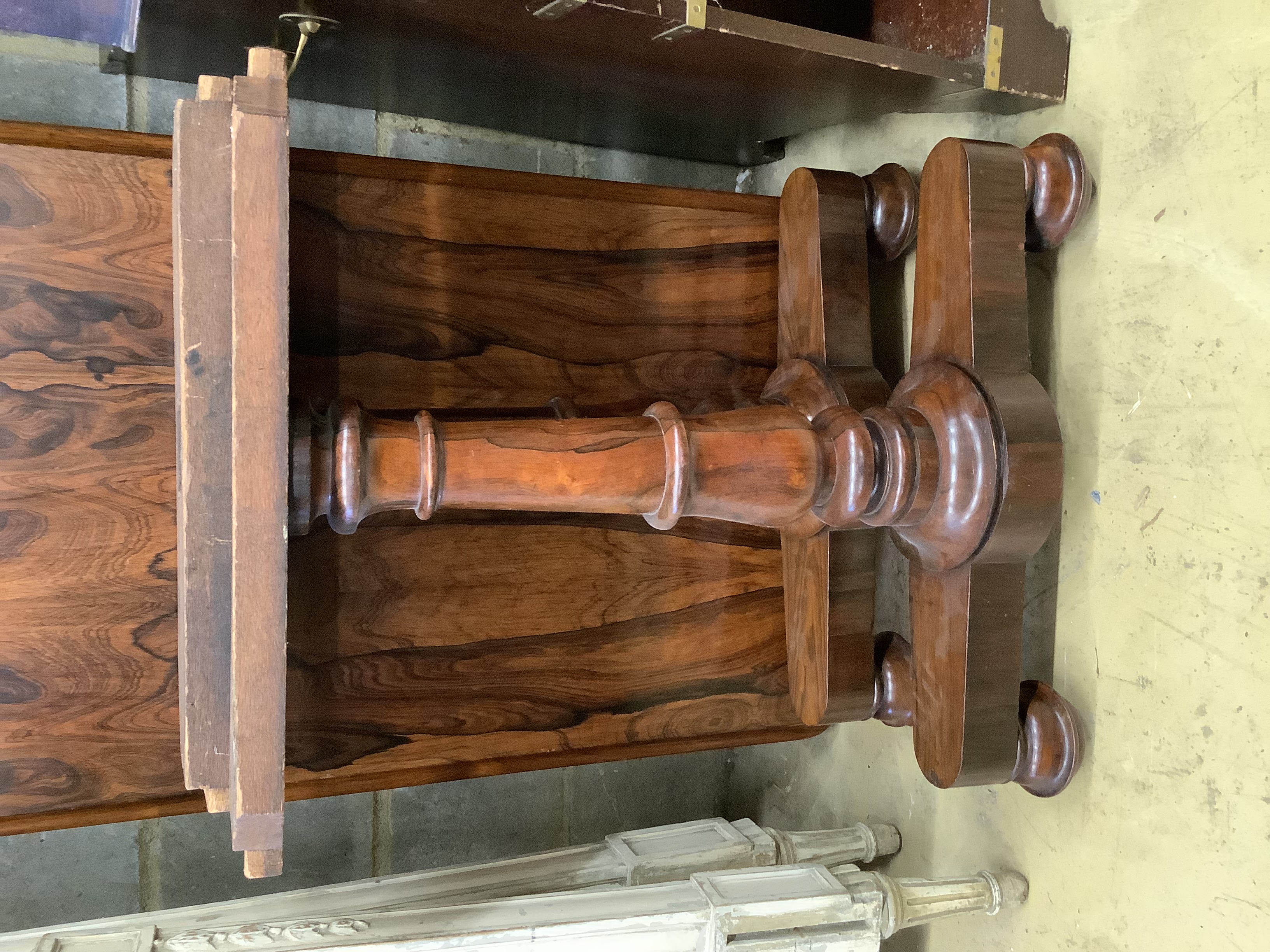 A Victorian rosewood centre table (no fixing bolts), width 122cm, depth 58cm, height 68cm